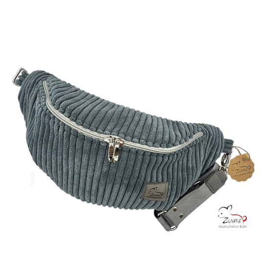 ZUMiE Crossbody Bag Gr.XL / Gassitasche, Farbe  Dunkelgrau
